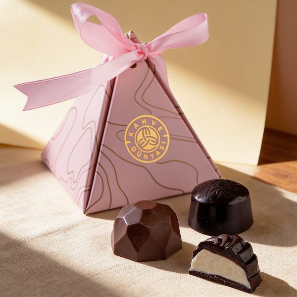 Elegant mini gift box
