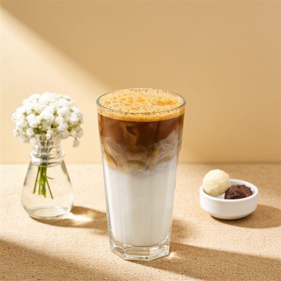 Iced Spanish latte